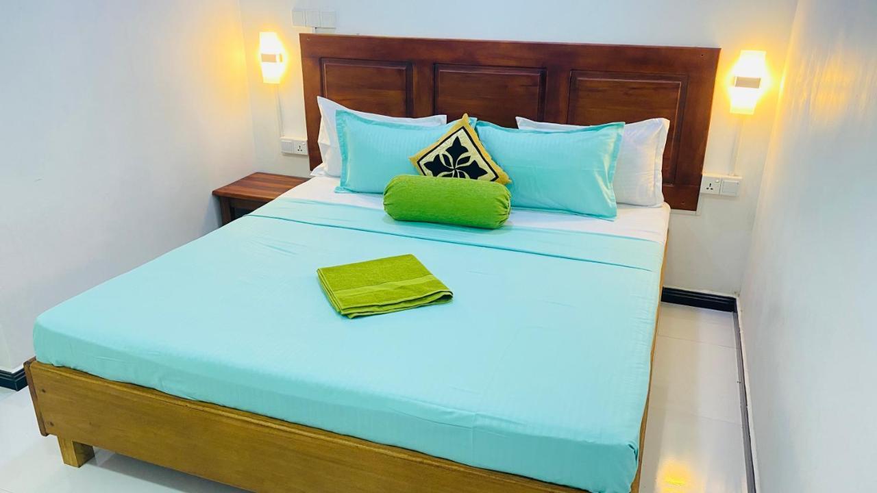 Lali Beach Villa Trincomalee Exterior photo